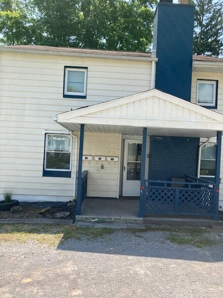 Building Photo - 528 Grove St