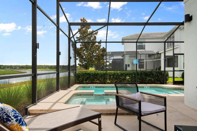 Building Photo - 4761 Kings Castle Cir