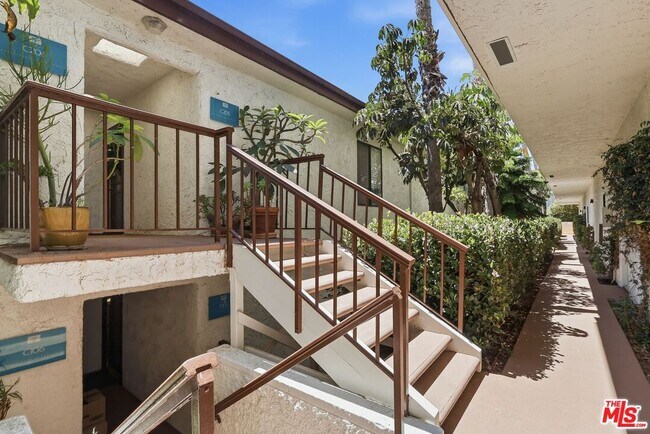 Building Photo - 26666 Seagull Way