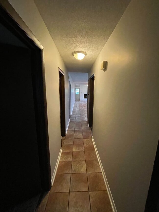 Building Photo - Shadows Acres.. New Flooring..New Paint.....