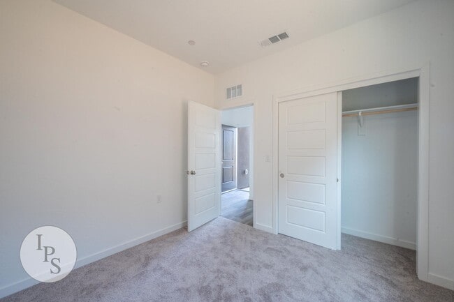 Building Photo - BRAND NEW CUSD Fresno Home, 3BR/2BA - Lots...