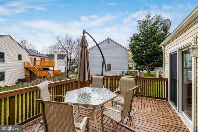 Building Photo - 22 Newland Ct