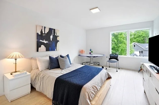 Upstairs bedroom #1 - 269 Sudbury Rd