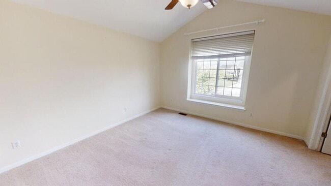 Building Photo - 292 Sandrock Ct