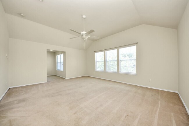 Building Photo - 14423 Hillard Green Ln