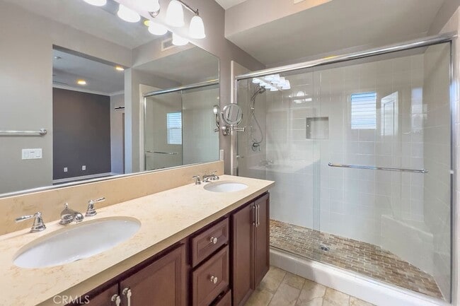 Building Photo - 84 Meridian Dr