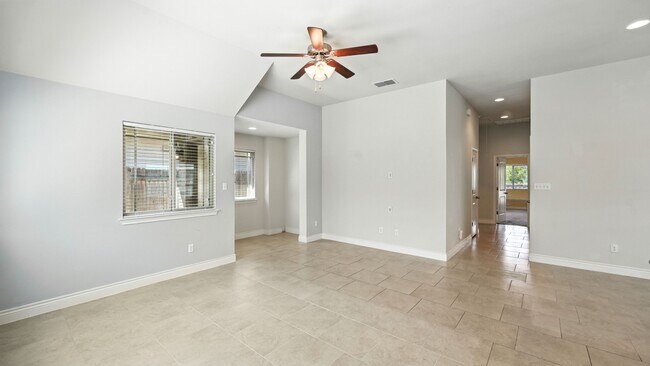 Building Photo - 490 Nautical Lp