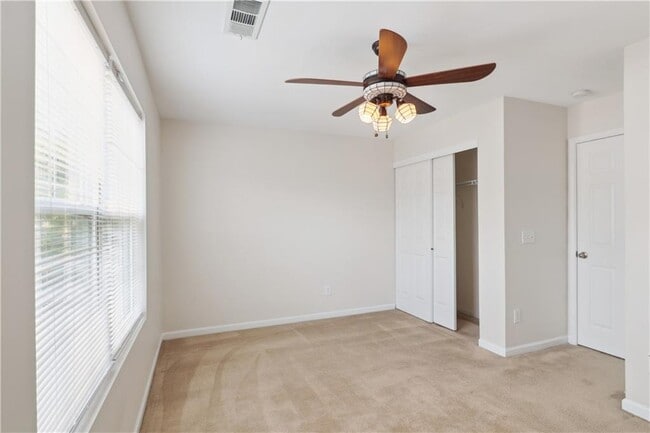 Building Photo - 276 Hiawassee Dr