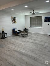 Building Photo - 746 Cartwright Dr