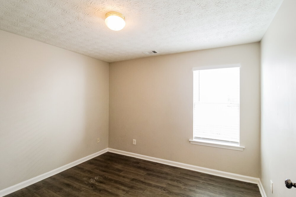 Building Photo - 1810 Midcourt Way