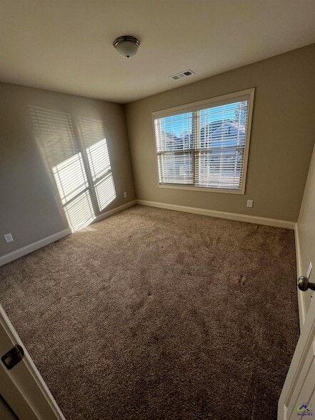 Building Photo - 315 Gibson Cir