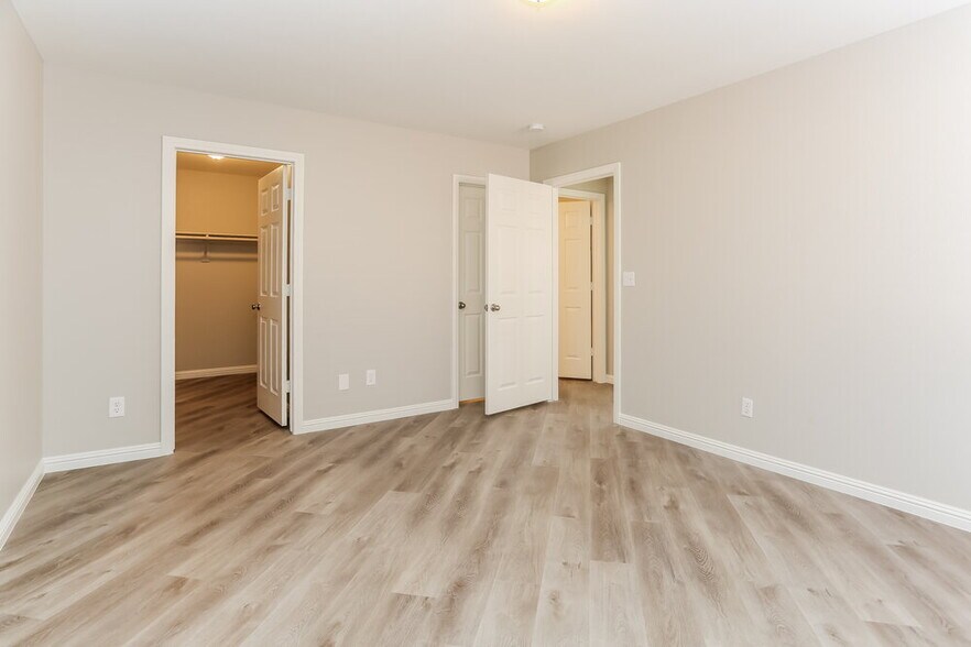 Building Photo - 10932 Napa Ridge Dr