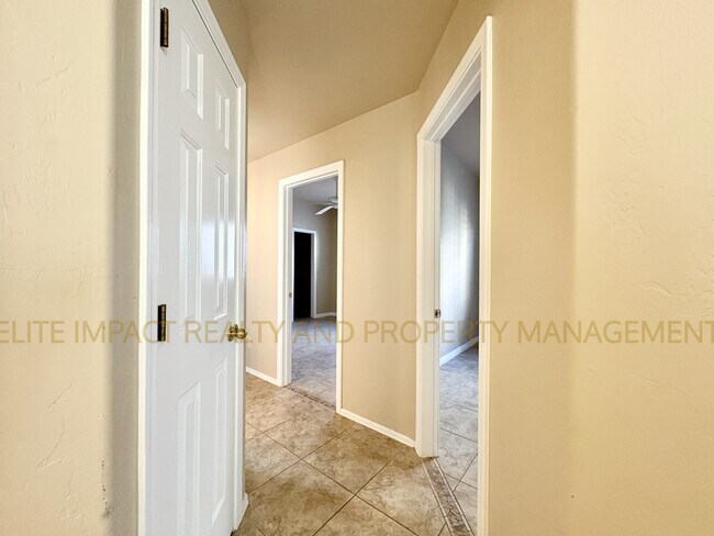 Building Photo - 11360 N Scioto Ave