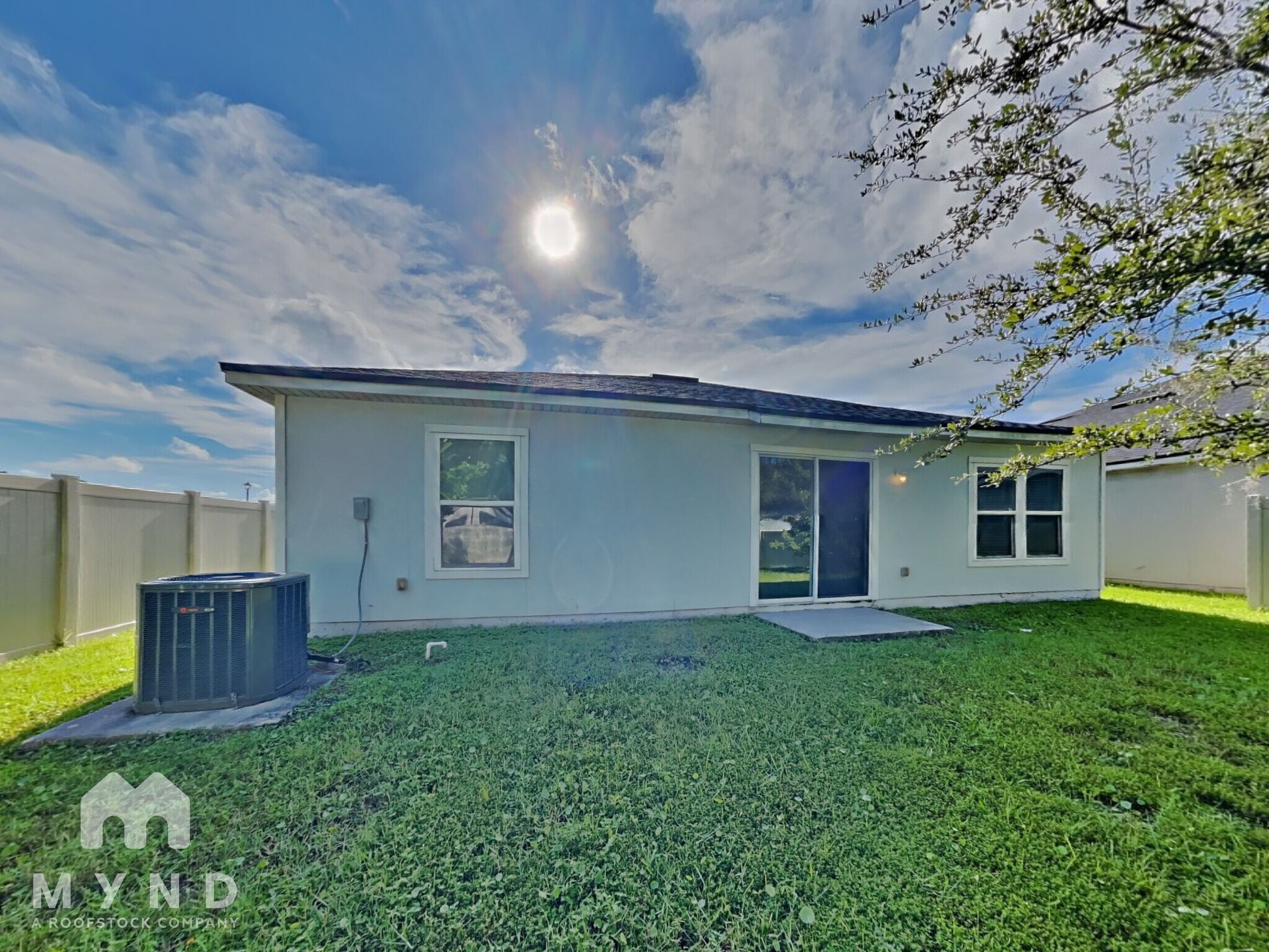 Building Photo - 12372 Cherry Bluff Dr