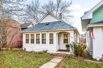 Building Photo - 5724 W 8th St