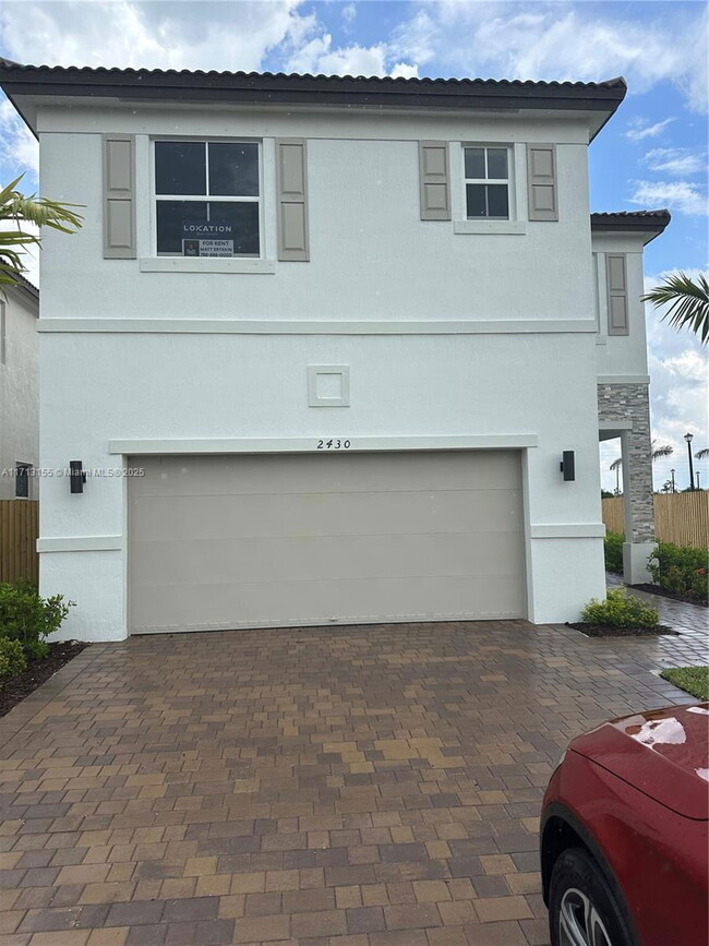 Building Photo - 2430 SE 24th St