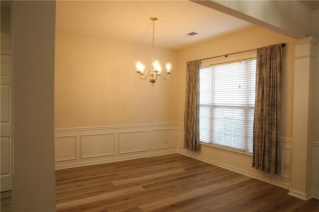 Building Photo - 5454 Medlock Corners Dr