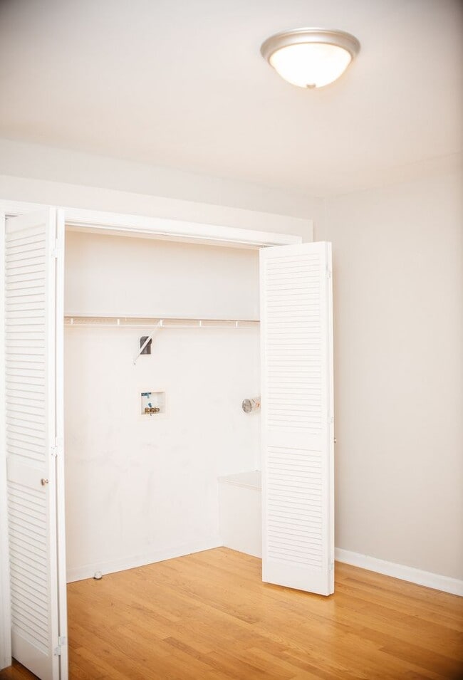 Building Photo - 1449 Jill Dr