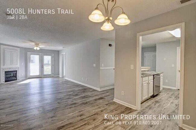 Building Photo - 5008L Hunters Trail