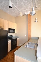 Building Photo - 1 Oakes St SW