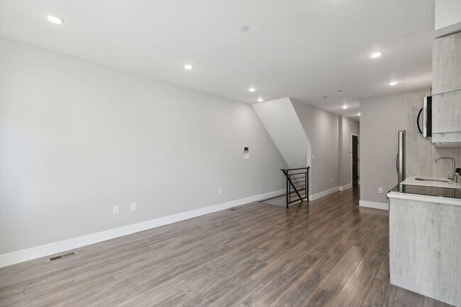 Building Photo - 1845 A St