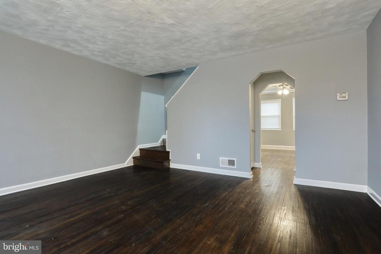 Building Photo - 1608 Inverness Ave