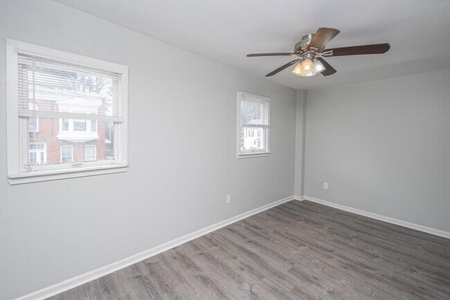 Building Photo - 690 2nd Ave