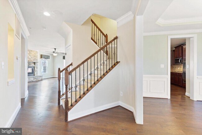 Building Photo - 25749 Racing Sun Dr