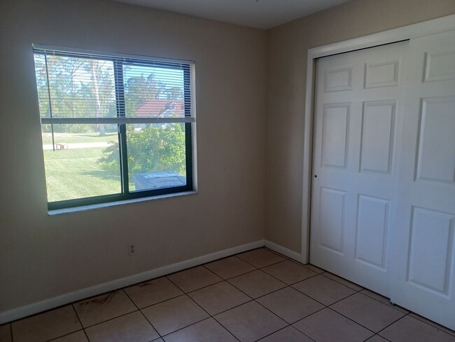 Building Photo - 17382 W Carnegie Cir