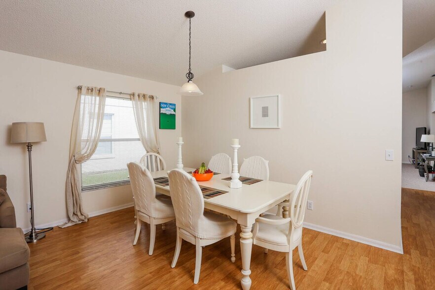 Building Photo - 4888 Sabal Harbour Dr