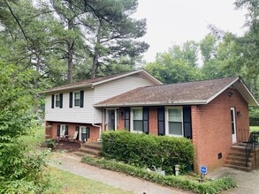 Building Photo - 5301 Yardley Terrace