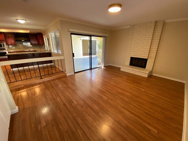 Building Photo - 4 Bed 3 Bath Single Family Home In Pleasanton