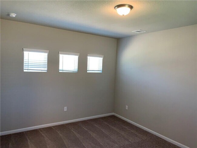 Building Photo - 214 Bent Creek Dr