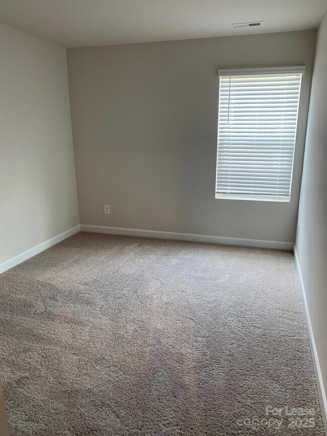 Building Photo - 2316 Belterra Dr