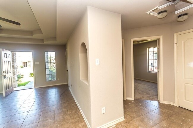 Building Photo - 17314 Blackstone Trails Dr