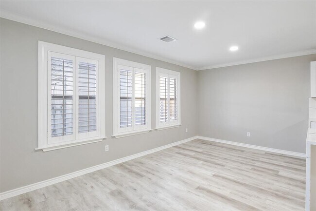 Building Photo - 12050 Mallard Stream Ct