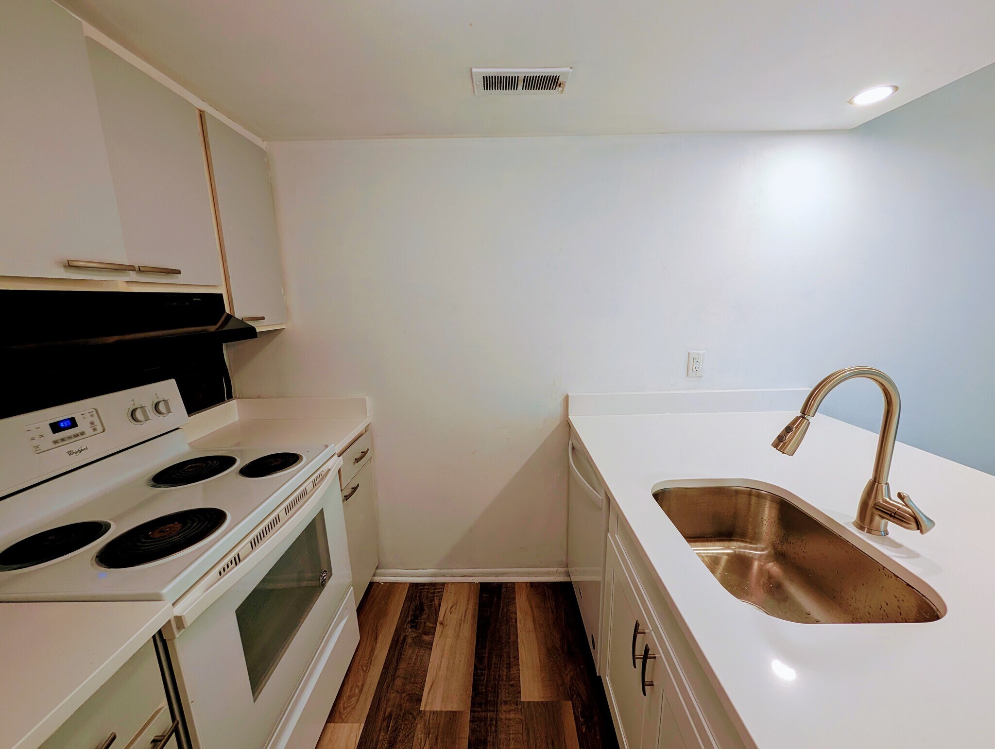 Building Photo - 1085 Merrimar Cir N