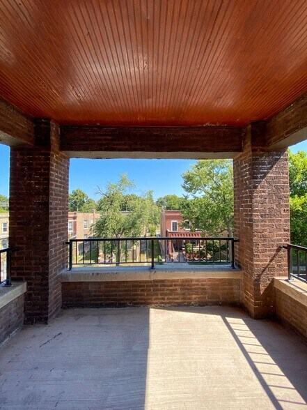 Building Photo - 7334 S Lowe Ave
