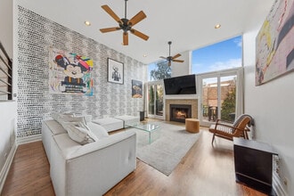 Building Photo - 657 N Carpenter St