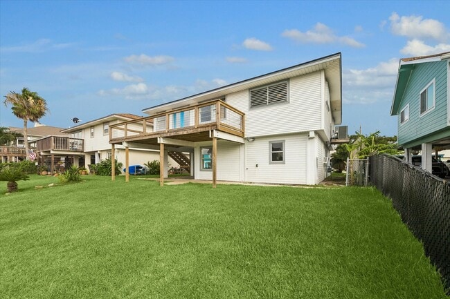 Building Photo - 1079 Redfish St