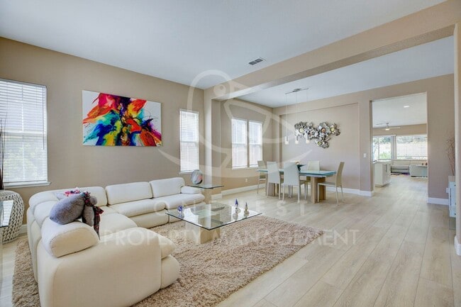 Building Photo - One of a kind, GREAT floorplan in Twelve B...
