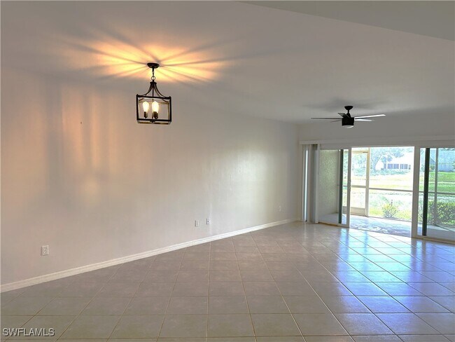 Building Photo - 10030 Maddox Ln
