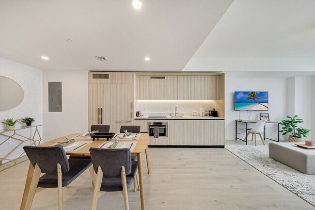 Building Photo - 40 NW 3rd St