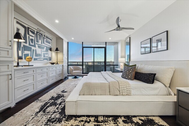 Building Photo - 15 Greenway Plz