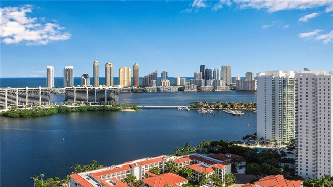 Primary Photo - 3301 NE 183rd St