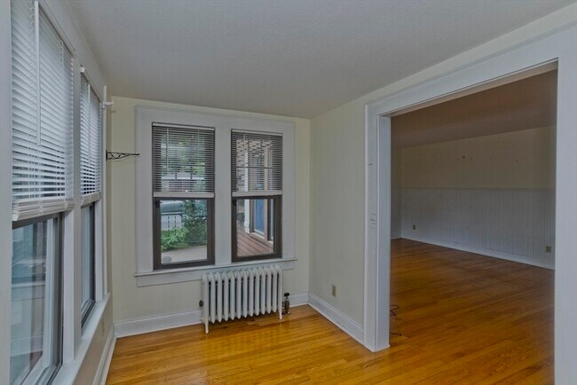 Building Photo - 57 Woods Ave
