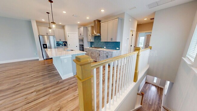 Building Photo - 9921 Element Rd