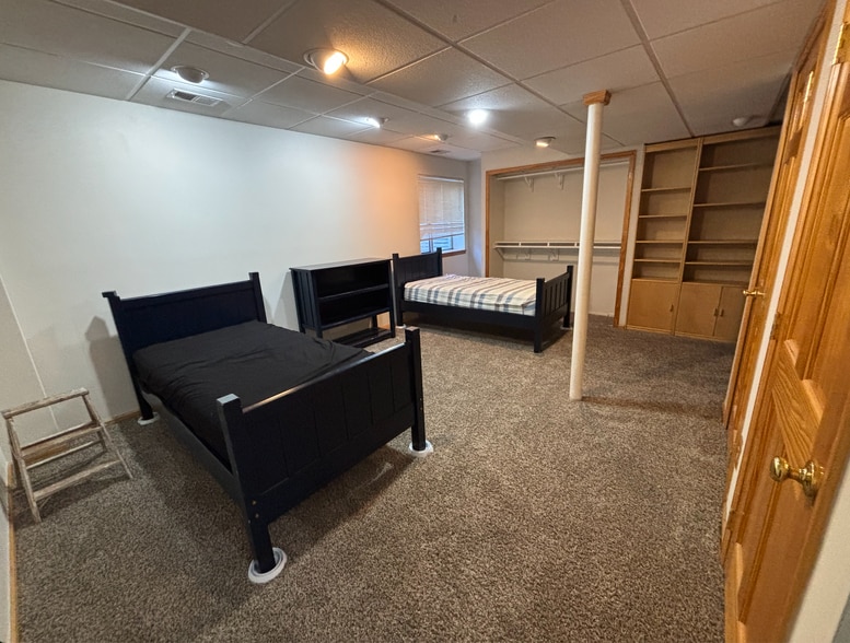 Building Photo - 3444 E 106th Ct