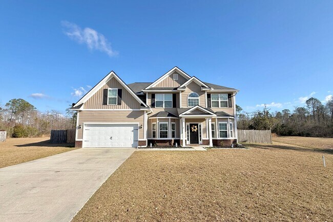 Building Photo - AVAILABLE NOW! (Small Pets Only)