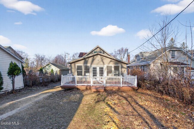Building Photo - 1418 Garner Ave